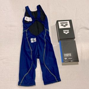 Arena POWERSKIN carbon core FX